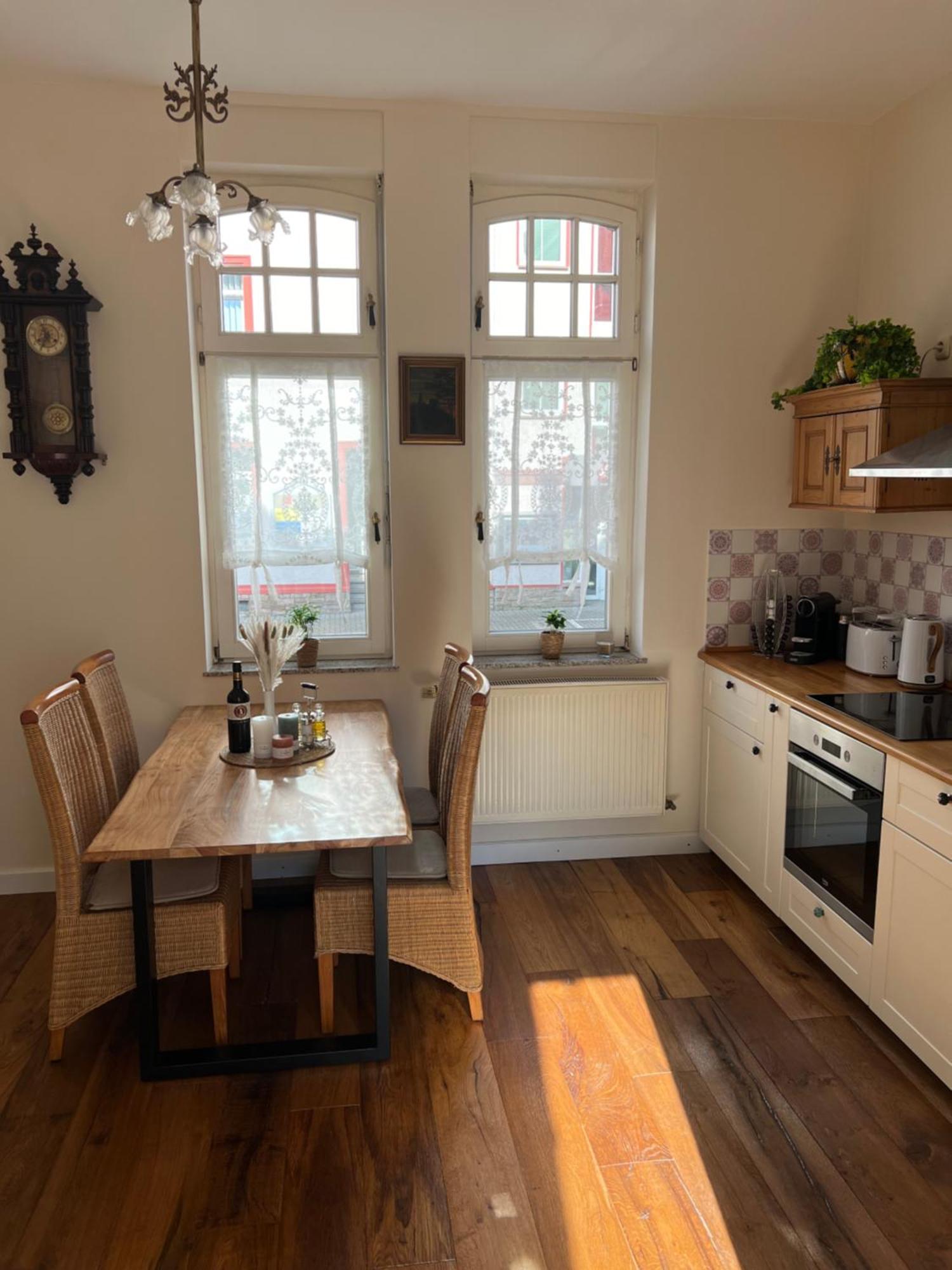 Exklusive 2 Zimmerwohnung Im Nostalgischen Stil Nahe Der Limburger Altstadt * Limburg an der Lahn